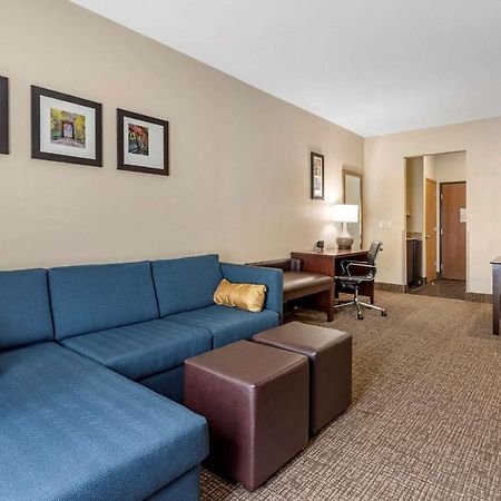 Comfort Suites Auburn Near I-69 Ngoại thất bức ảnh