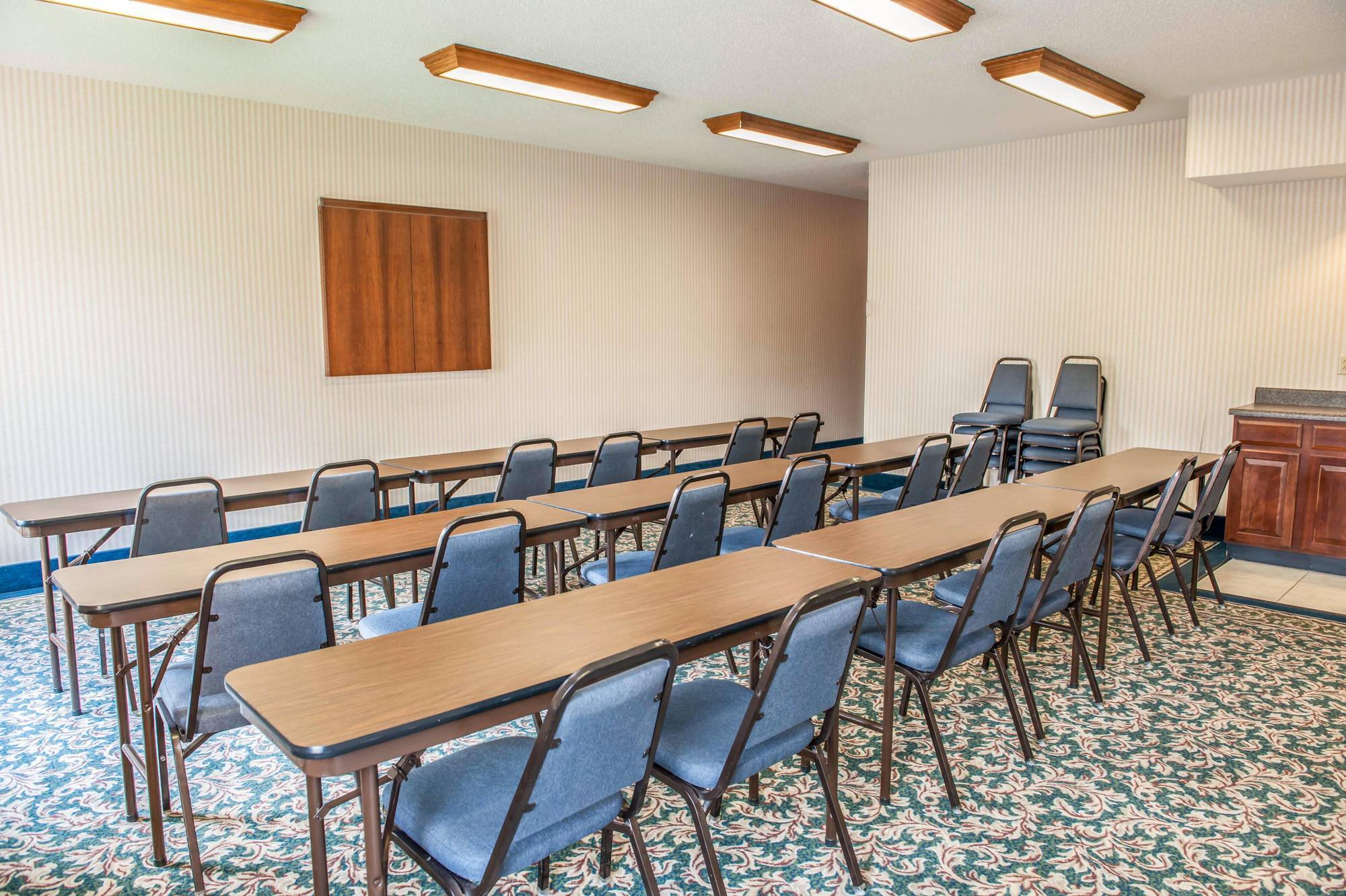 Comfort Suites Auburn Near I-69 Ngoại thất bức ảnh